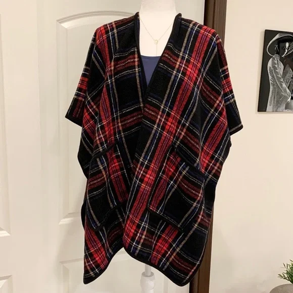 JAMES PAUL PLAID PONCHO NWT - Picture 3 of 12